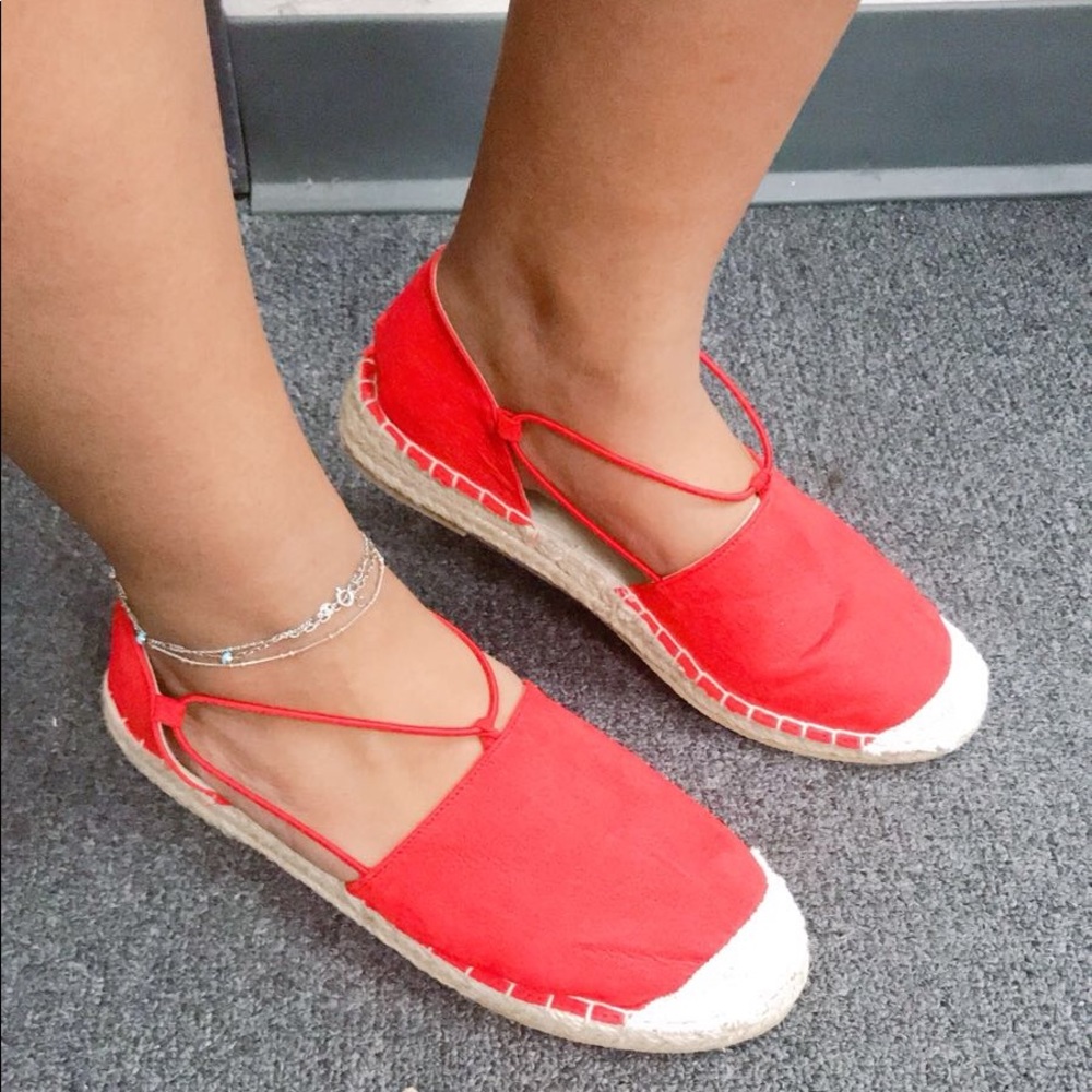 NEW Very stylish Ladies Flat Espadrille
